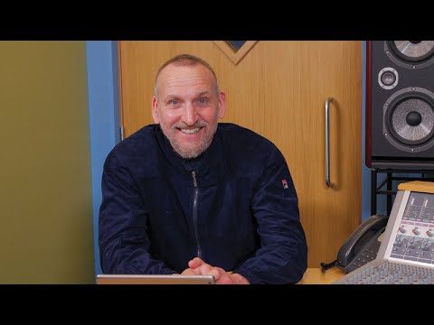 Vídeo: Christopher eccleston va odiar Doctor Who?