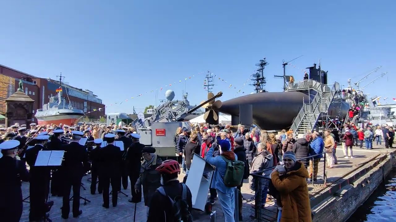 25 Jahre Deutsches Marinemuseum - Auftritt des Marinemusikkorps Wilhelmshaven