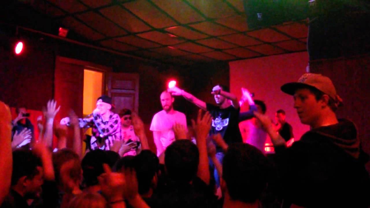 Ресторатор на концерте Jubilee & Galat