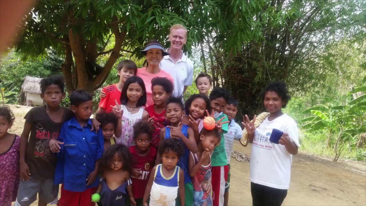 Allman Family visits a Botolan Sambal Village
