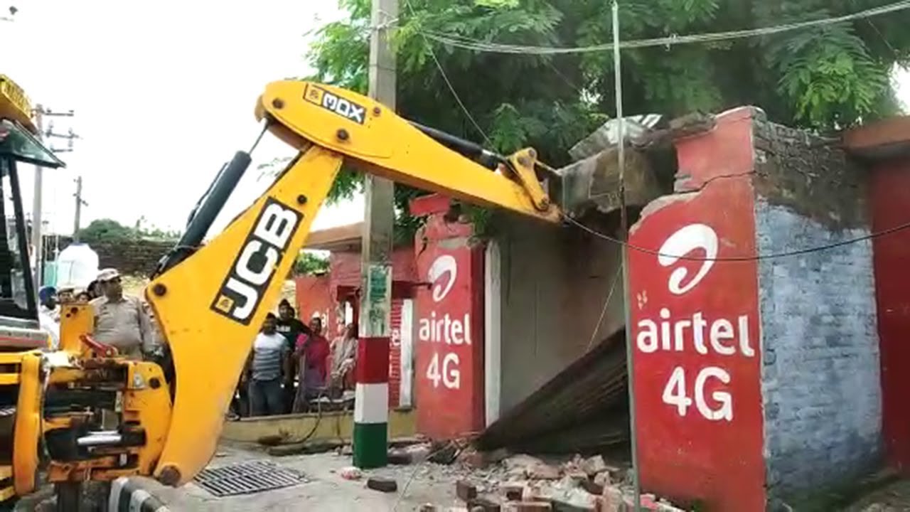 Anti-encroachment drive along Jammu airport road