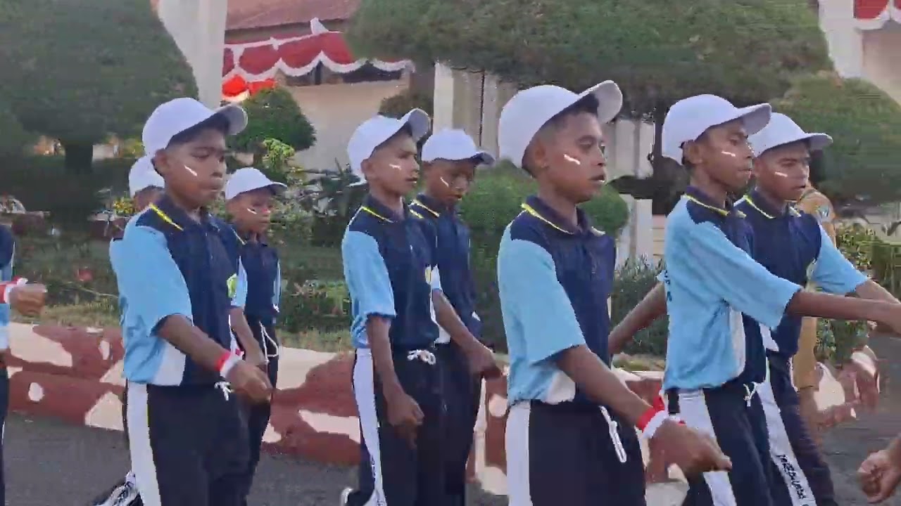 Perlombaan Gerak Jalan Tingkat SMP, SMA,SMK sekecamatan Larantuka dan sekitarnya.