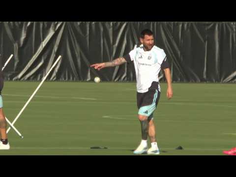 Messi Magic on Display in Argentina Training ✨🇦🇷