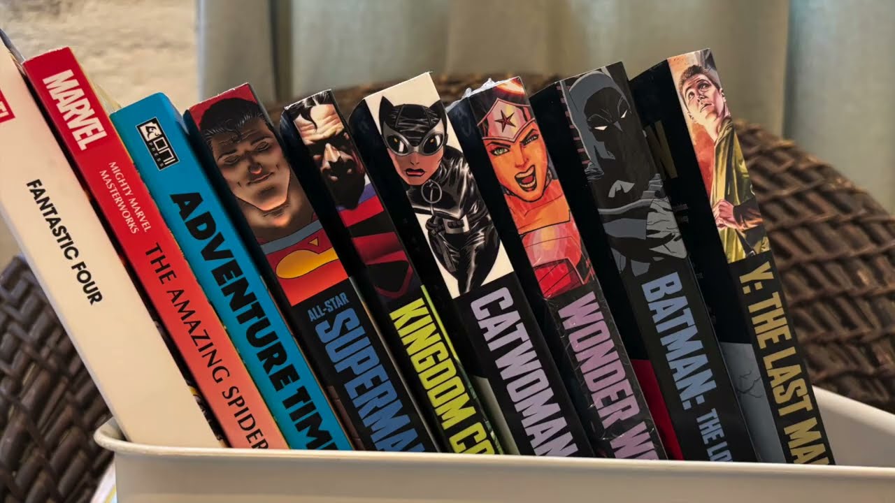 Compact makes Big Impact! My DC Compact Comics Collection| 