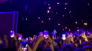 Download Lagu Ariana Grande - breathin - Sweetener World Tour - Paris Night 1 MP3 Download Lagu Ariana Grande - breathin - Sweetener World Tour - Paris Night 1 MP3