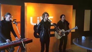 LiVE 88.5 Intimate Experience: Banners - Shine a Light