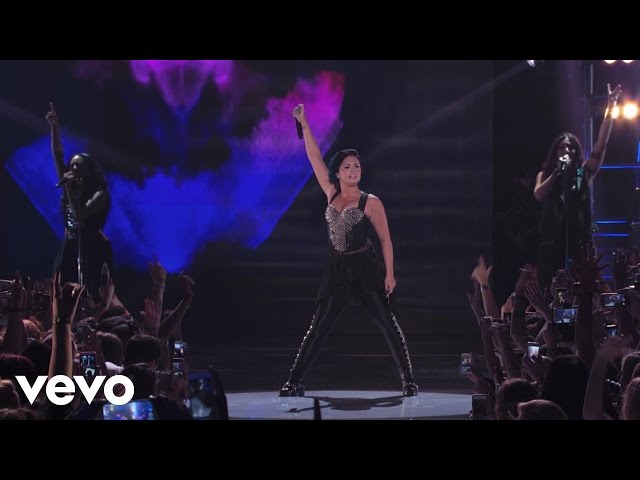 Demi Lovato - Heart Attack (Vevo Certified SuperFanFest) class=