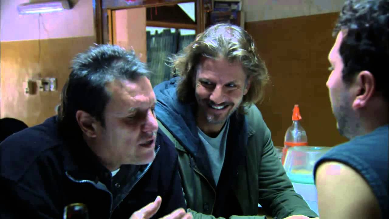 Farsantes - Alberto se metió en problemas