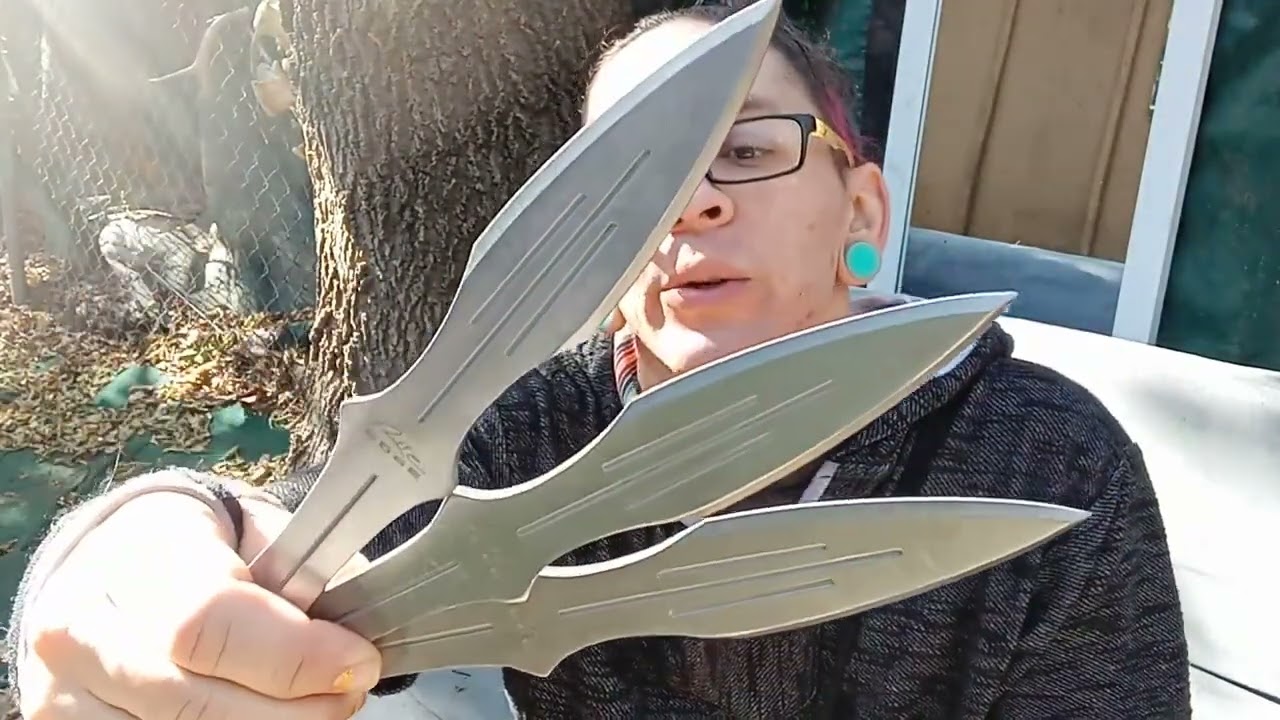 SZCO Supplies 10” Balanced Stainless Steel 3 Piece Throwing Knife Set 211230 SL Unboxing & Review