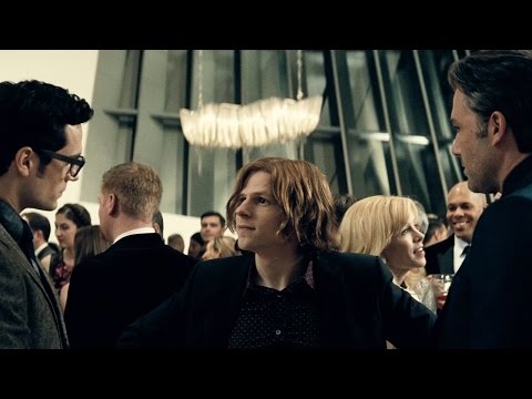 Batman v Superman: Dawn of Justice - Tráiler oficial 2 [HD]