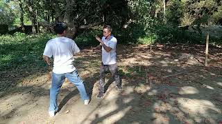 Knife training drills with tapi tapi 