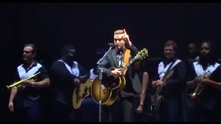 Justin Timberlake sings Happy Birthday (Live at the Oakland Oracle Arena)