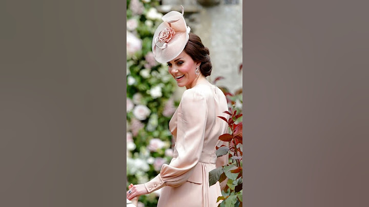 Take a look at Princess Kate’s most stunning and iconic hat moments.Royal elegance at its finest! 🎩✨