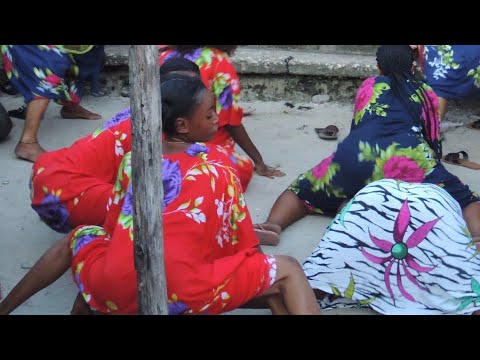 TAZAMA MA DADA POA KWENYE SHEREHE YA UZAZI YA MTOTO WA ABEDI PART 02