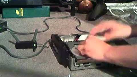 How To Take Apart Your Xbox 360 and ISO/Hotswap Part 2 For Call Of Duty Worl At War, Very Helpful