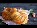 桜餡パン🌸 |  SAKURAANPAN  cherry blossom flavored Bread