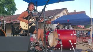 Ghalia Volt &quot;one woman band&quot; extraordinaire slinging it@ 50th Annual Bentonia Blues Festival June 22