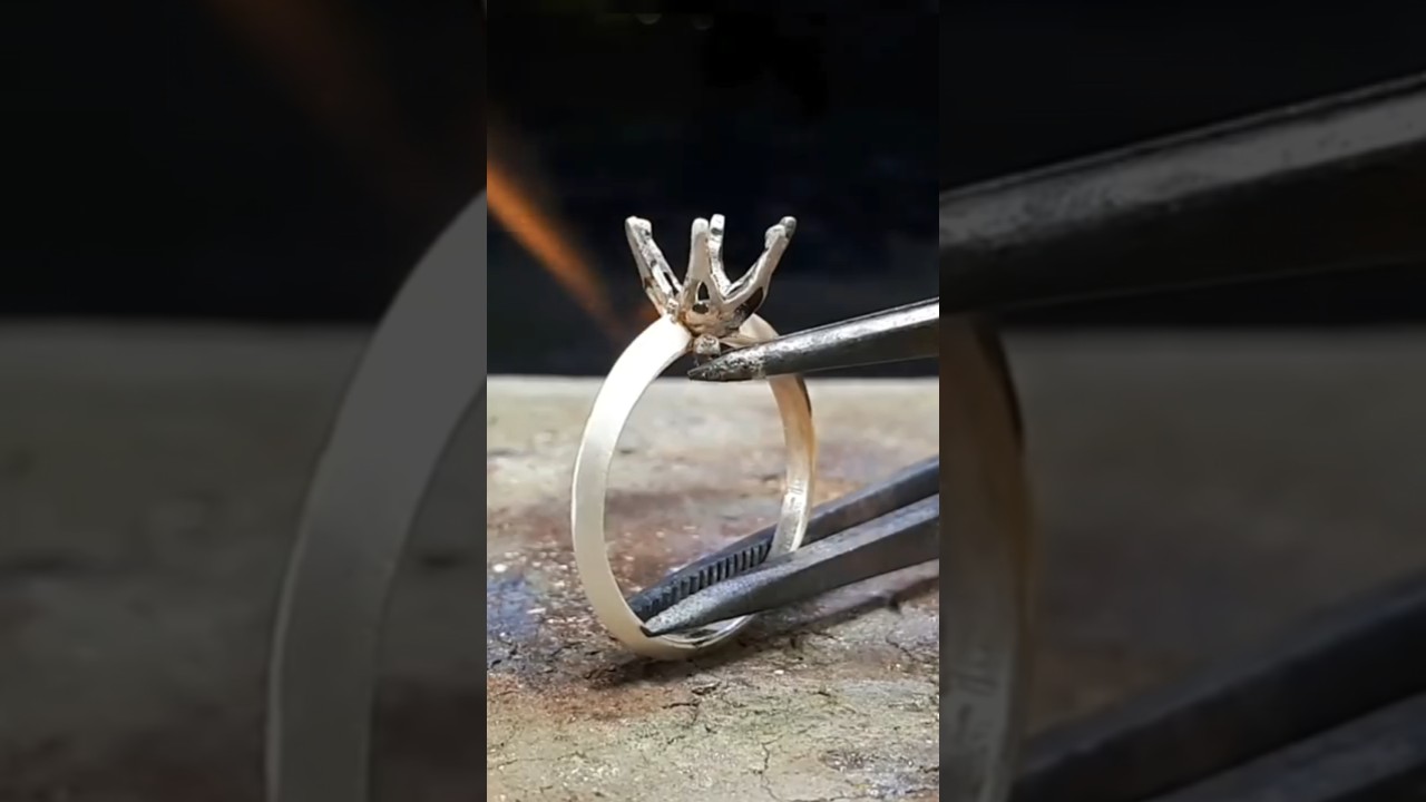 making diamond solitaire ring 