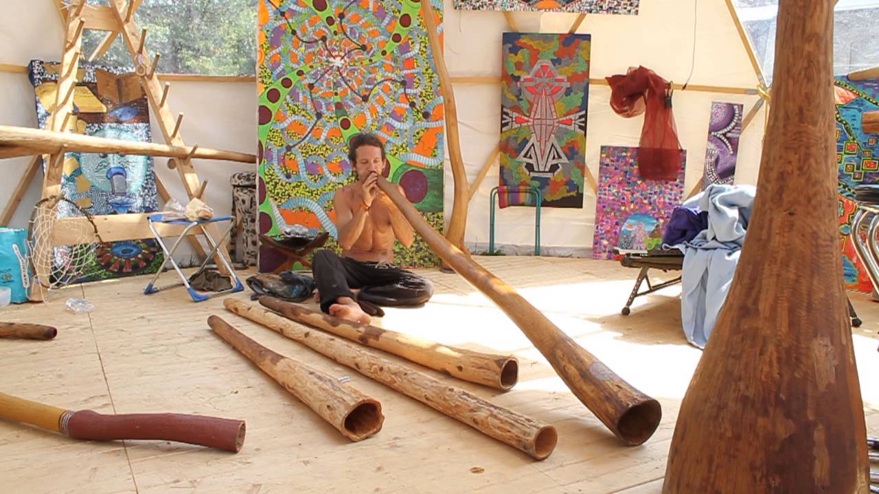 Impro, Fabien au didgeridoo, Airvault, 2013 YouTube