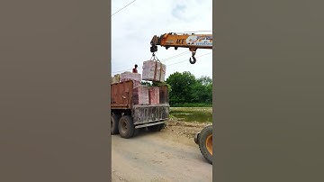 Paver block unloading by hydra #short #anand848503 #vairal