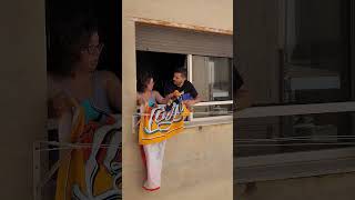 ✅️Su prima haciendo la calle ??? chistes comedy humor marianoypunto comedia comedy sketch