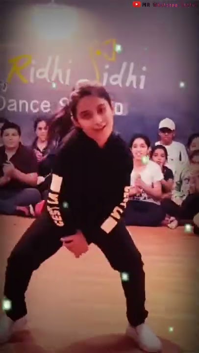 ankh surme se bharke taiyar ki dance performance by Illisha Mandhawani
