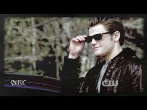Vampire Diaries - Stefan Salvatore: Burning Like F...