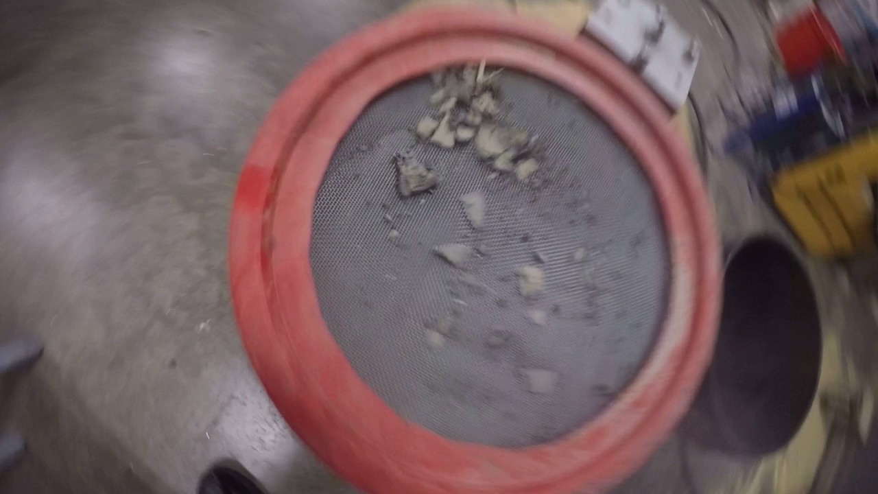 sand blasting media sifting vibrator ( getting the chunks out ) YouTube