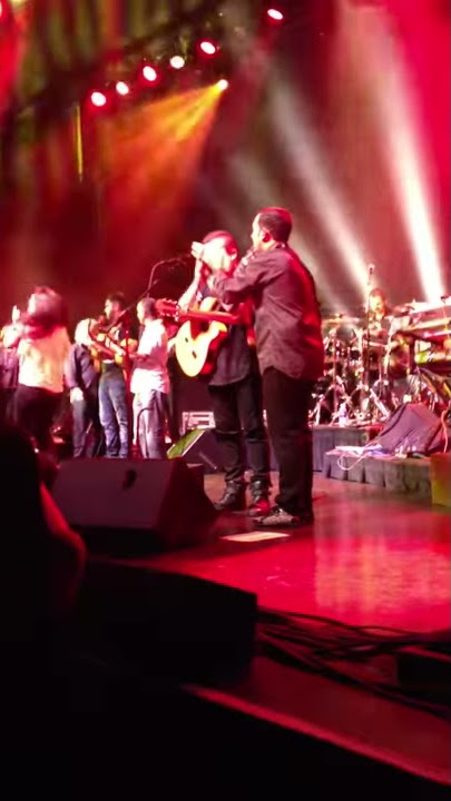 gipsy kings 06/01/14 @ chicago theater.. video 5