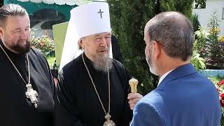 Митрополит Симферопольский и Крымский Тихон сердечно поздравил митрополита Лазаря с 85-летием.