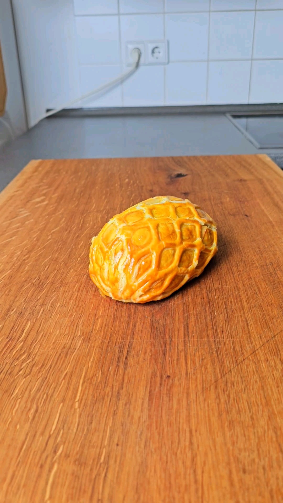 Wellington. 🫓 Kalbsfilet / Bärlauch / Cognac / Junge Erbsen / Chili ... Wellington. 🫓 Kalbsfilet / Bärlauch / Cognac / Junge Erbsen / Chili ...