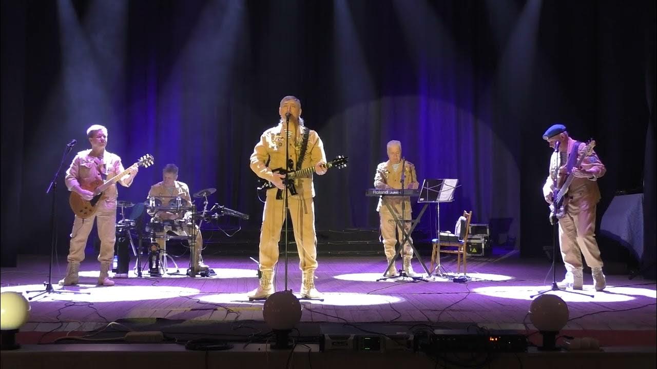 Город суходольск луганская область достопримечательности. Медногорск дом культуры. Суходольск. Дом культуры имени молодцова город донской. Дворец культуры им.