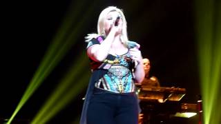 Kelly Clarkson - Behind These Hazel Eyes Live in HD from Brisbane, Australia 2012