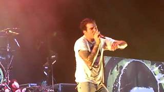 New Found Glory Failures Not Flattering Live @ UCSD 091810.MP4