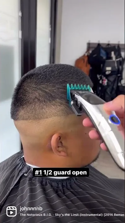 BEST NEW FADING TECHNIQUE STEP BY STEP BARBER TUTO...