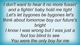 Skeeter Davis - Hold Me Tight Lyrics