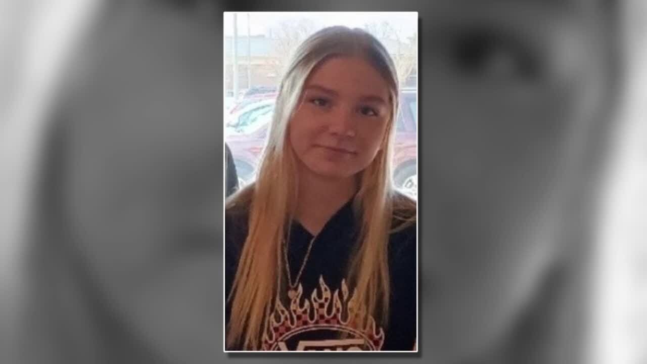 Police asking for help locating missing Lincoln teen - YouTube