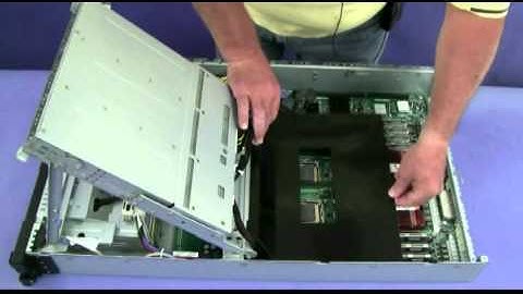 IBM System x3755 M3 - FRU - Install Air Baffle