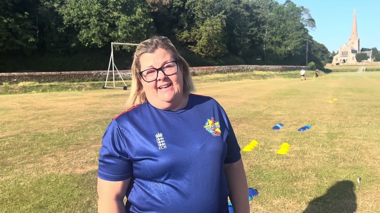 Snettisham Cricket Club Juniors bowled over by donation