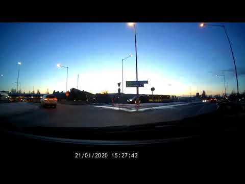 Near Miss - Kitvision Observer 1080p Dashcam