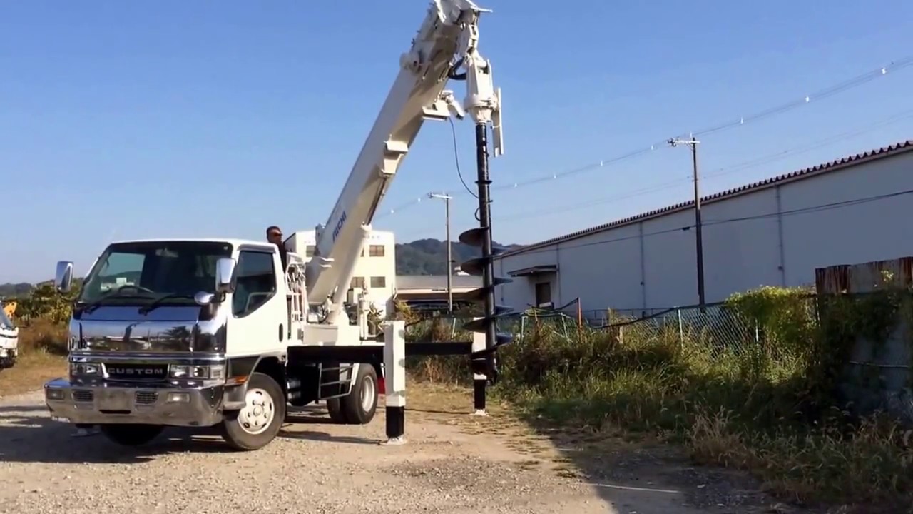 穴掘建柱車アイチｄ50ａ作動確認 ブーム オーガ Youtube
