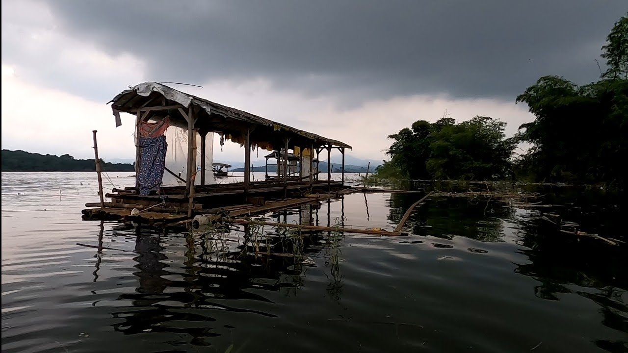 Situasi rakit A iki Jabrig Sukaratu Jatigede ‼️ Masih dalam status pemancing di bagong