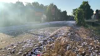 Story wa Nyumet mercon kertas besar di jalan raya .setelah shalat id