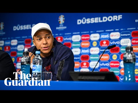 Kylian Mbappé urges