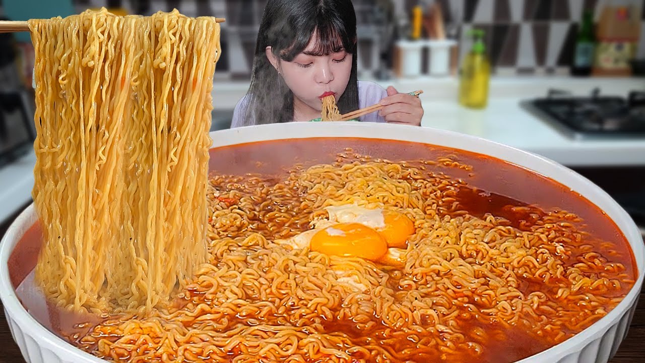 Съешьте 10 раменов утром! АСМР 🍜 MUKBANG!