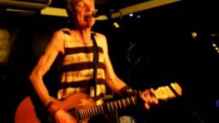 TV Smith - &#39;Not A Bad Day&#39; + &#39;No Time To Be 21&#39; - Live at Bar Lambs - 30.05.09