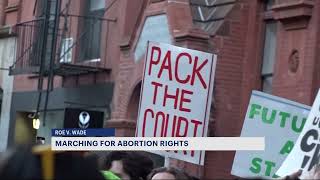 Abortion rights advocates march across Brooklyn Bridge to protest SCOTUS Roe v. Wade overturning