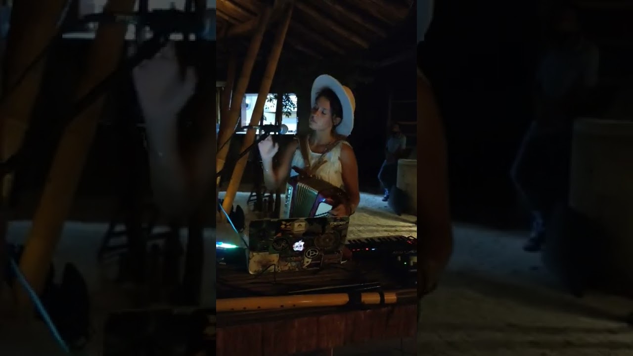 Live Izadora... soom @ephimeratulum ?? #tulum