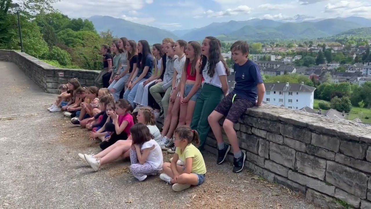 Watch La folie Galaxy - "Oloron" on YouTube Watch La folie Galaxy - "Oloron" on YouTube