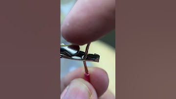 Be sure to remember this trick! How to easily and reliably connect an alligator clip to a wire?